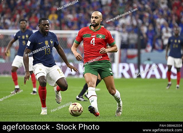 AMRABAT Sofyan (MAR), action, duels versus FOFANA Youssouf (FRA). Semi-final, semi-final game 62, France (FRA) - Morocco (MAR) 2-0, on December 14th, 2022