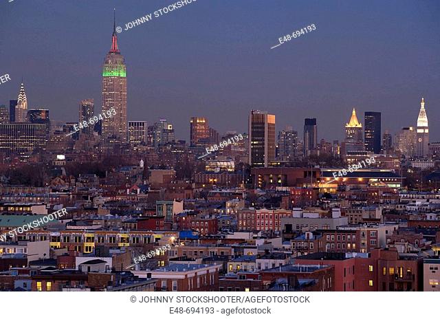 MIDTOWN. MANHATTAN. NEW YORK CITY SKYLINE FROM HOBOKEN. NEW JERSEY. USA