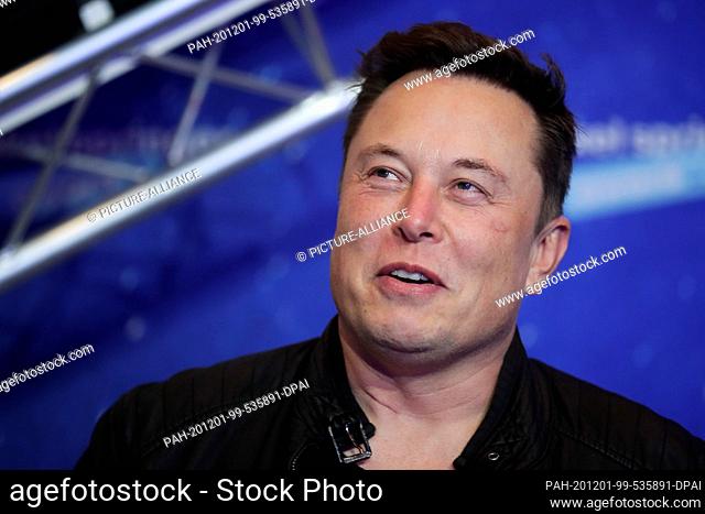 01 December 2020, Berlin: Elon Musk, head of the space company SpaceX and Tesla CEO, comes to the Axel Springer Award ceremony