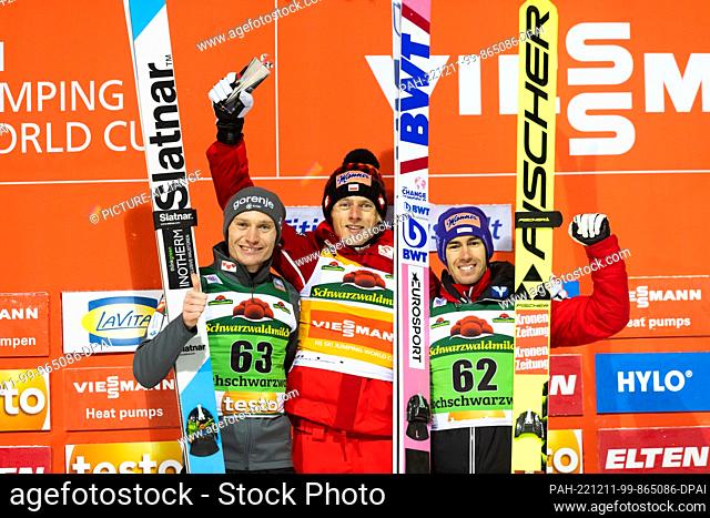 11 December 2022, Baden-Wuerttemberg, Titisee-Neustadt: Nordic skiing/ski jumping, World Cup, men, 2nd round, Hochfirstschanze: Slovenia's Anze Lanisek (second)