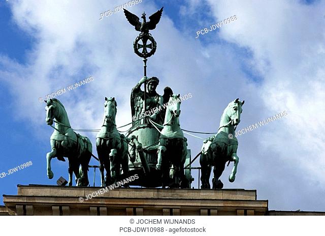Berlin, the sculpture of Victory in her four horse chariot on top of the Brandenburger Tor