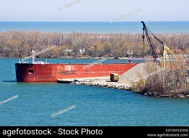 Red Ship seen in Erie, Pennsylvania