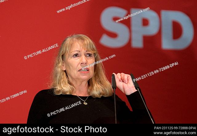 25 November 2023, Saxony, Neukieritzsch: Petra Köpping (SPD), Saxony's Minister of Social Affairs and top candidate for the 2024 state election