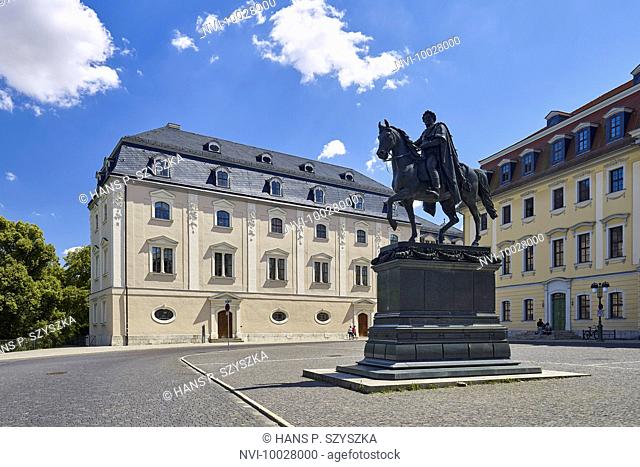 Duchess Anna Amalia Library and Carl-August Monument in front of the Princely House of Democracy Square, Weimar, Thuringia, Germany