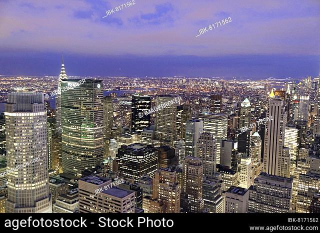 View of Midtown and Downtown Manhattan and Empire State Building from Top of the Rock Observation Center at sunset, Rockefeller Center, Manhattan, New York City