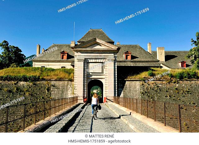 France, Hautes Alpes, Mont Dauphin, fortified village built by Vauban listed as World Heritage by UNESCO