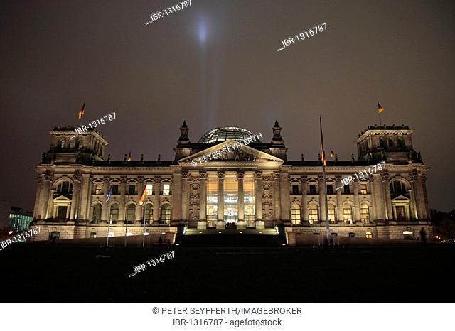 Reichstag Building, Bundestag, German parliament on Republic Square, Festival of Lights 2009, Berlin, Germany, Europe
