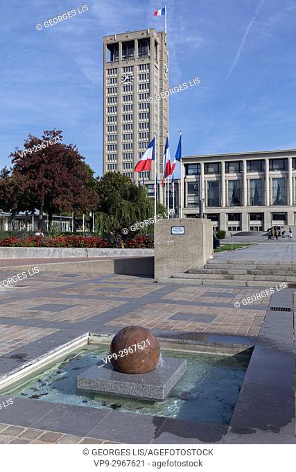 City Hall and Place de l'Hôtel de ville, Le Havre, Normandy, France