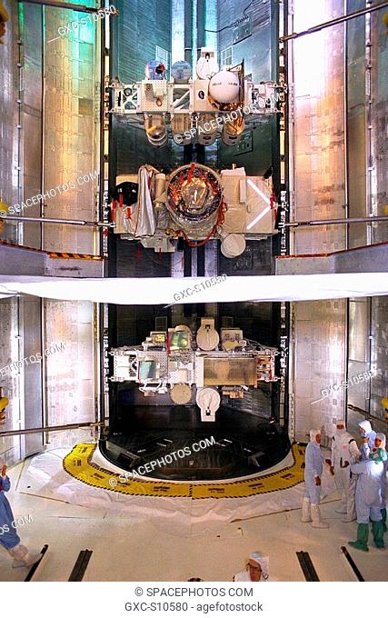 07/10/1997 --- A payload canister in the Payload Changeout Room PCR at Launch Pad 39A holds the Cryogenic Infrared Spectrometers and Telescopes for the...