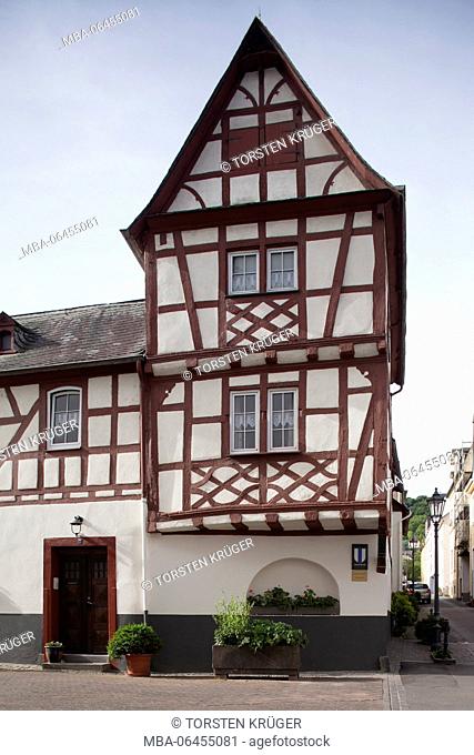 Half-timbered house, former Adelshof Neusser Hof, Boppard, Unesco world cultural heritage upper Middle Rhine valley, Rhineland-Palatinate, Germany