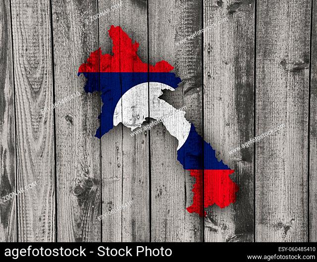 Karte und Fahne von Laos auf verwittertem Holz - Map and flag of Laos on weathered wood