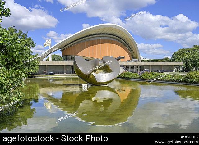 Henry Moore: Large divided oval Butterfly, House of World Cultures, John-Foster-Dulles-Allee, Tiergarten, Berlin, Germany, Europe