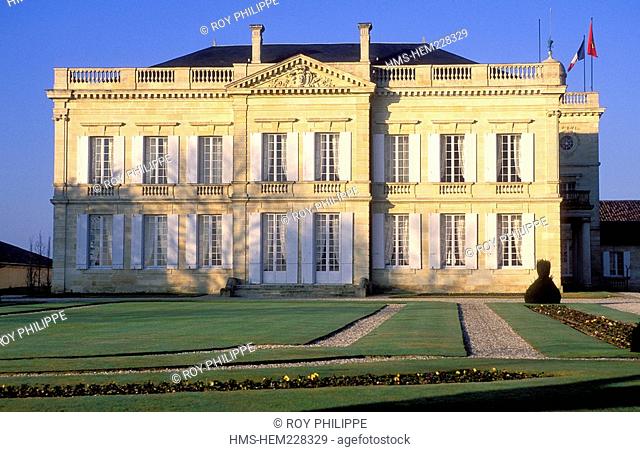 France, Gironde , Saint Julien de Beychevelle, Bordeaux and Medoc Wineyards, the chateau Gruaud-Larose, AOC Saint Julien, Second Cru listed in 1855