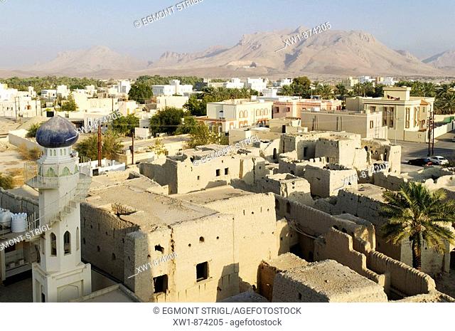 view from the historic adobe fortification Nizwa Fort or Castle, Hajar al Gharbi Mountains, Dhakiliya Region, Sultanate of Oman, Arabia, Middle East
