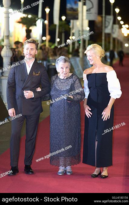 Pablo Rivero, Maria Galiana, Ana Duato asistió a 'Cuentame como Paso, Gala' Red Carpet durante el 71o Festival Internacional de Cine de San Sebastián en el...