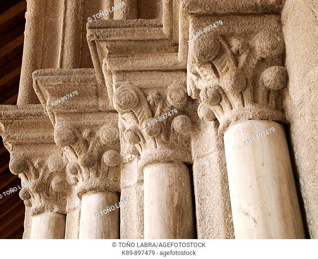 Capiteles, Palacio de los Duques de Braganza. Guimaraes. Portugal