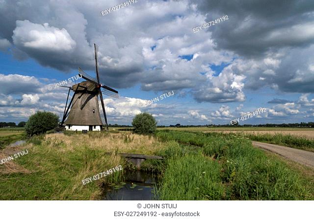 Oude Doornse mill is a windmill near Almkerk in the Dutch province Noord-Brabant.