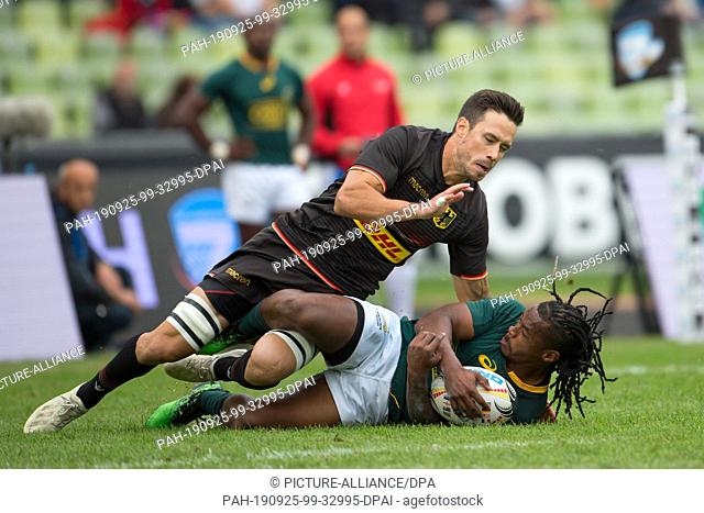 22 September 2019, Bavaria, Munich: Oktoberfest Sevens Rugby Tournament in Munich on 21 and 22 September 2019. Semifinal between Germany and South Africa