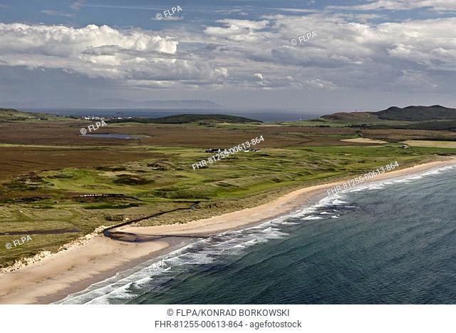 Aerial view of coastline with golfcourse and hotel, The Machrie Hotel, Links Golf Course, Laggan Bay, Isle of Islay, Inner Hebrides, Scotland