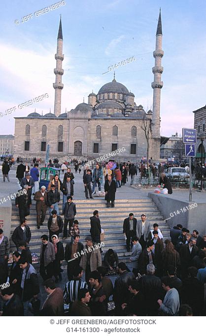 Yeni Mosque. Eminonu Square. Istanbul. Turkey