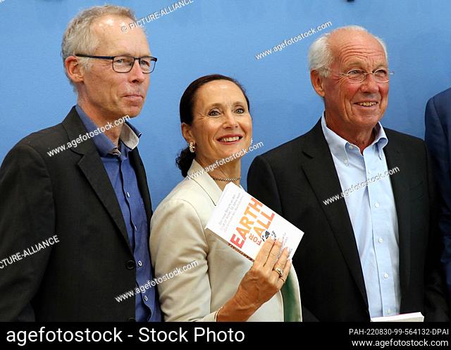 30 August 2022, Berlin: The Club of Rome, represented by Johan Rockström (l-r), Director of the Potsdam Institute for Climate Impact Research