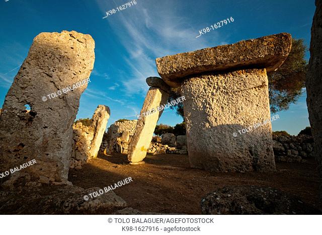 Taula Campus, Town of Talatí Talayot ??de Dalt, 1000 - 2000 b C Mahon Menorca Balearic Islands Spain