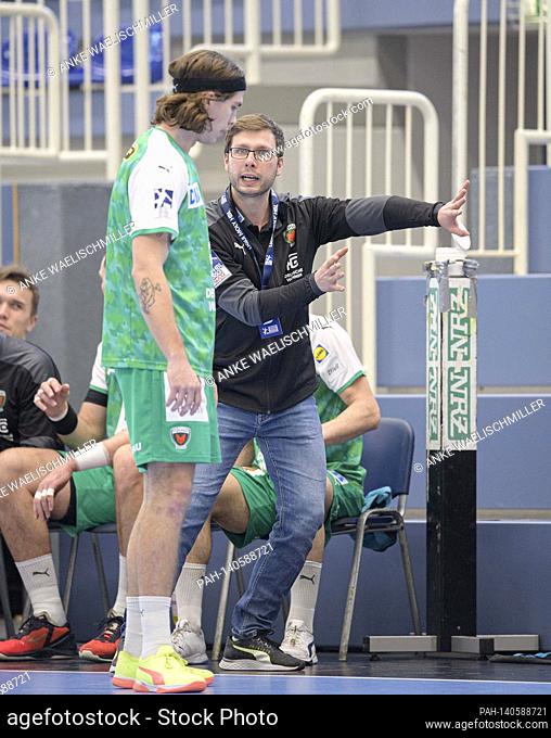 coach Jaron SIEWERT (B) gesture, gesture, with Jacob Tandrup HOLM l. (B) Handball 1. Bundesliga, 20th matchday, TUSEM Essen (E) - Fuechse Berlin (B) 23:24