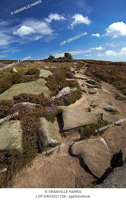 England, Derbyshire, Derwent Edge. Wheelstones rock formation viewed from a footpath on Derwent Edge in the Peak District National Park