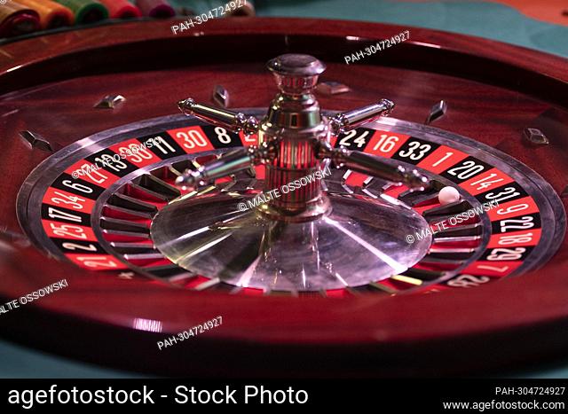 Gambling, casino, roulette, roulette wheel, roulette wheel, roulette wheel, casino, chips, betting game, wager, Ball des Sports on July 16th, 2022 in Wiesbaden