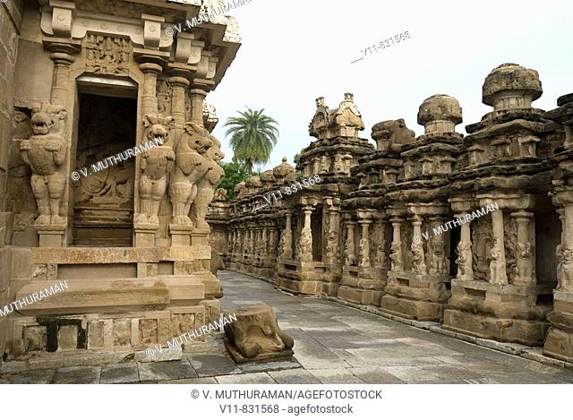 The Kailasanatha temple in Kanchipuram near Chennai, Tamil Nadu, India. It was built by Pallava King Narasimhavarman II (Rajasimhan) and his son Mahendra in the...