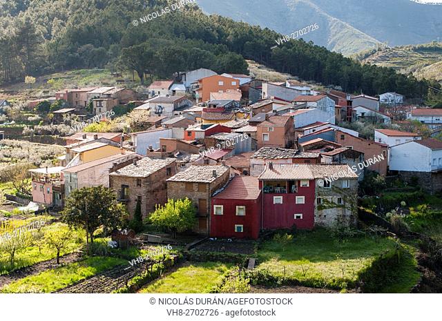 Spain, Extremadura, Caceres province, Pinofranqueado, Las Hurdes, Castillo village, Little village in Esparaban Valley
