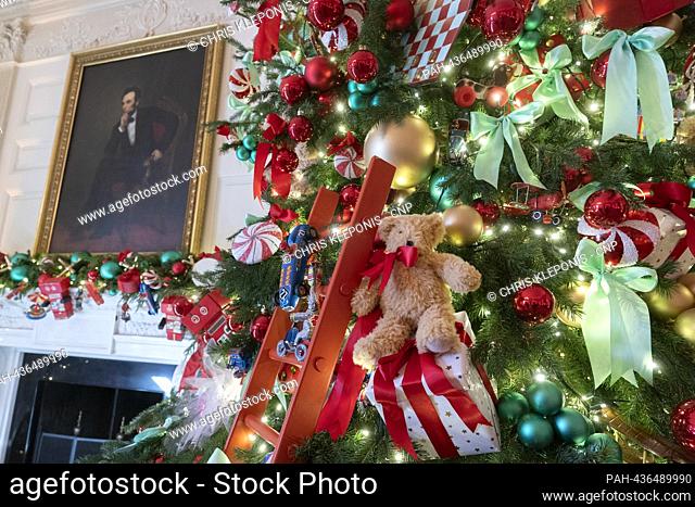 The State Dining Room of the White House in Washington, DC decorated for the 2023 winter Holiday, with the theme €œMagic, Wonder and Joy, € November 27, 2023
