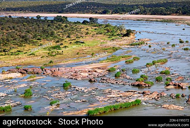 Flusslandschaft am Olifants im Kruger Nationalpark, Südafrika, landscape at Olifants at Kruger National Park, South Africa