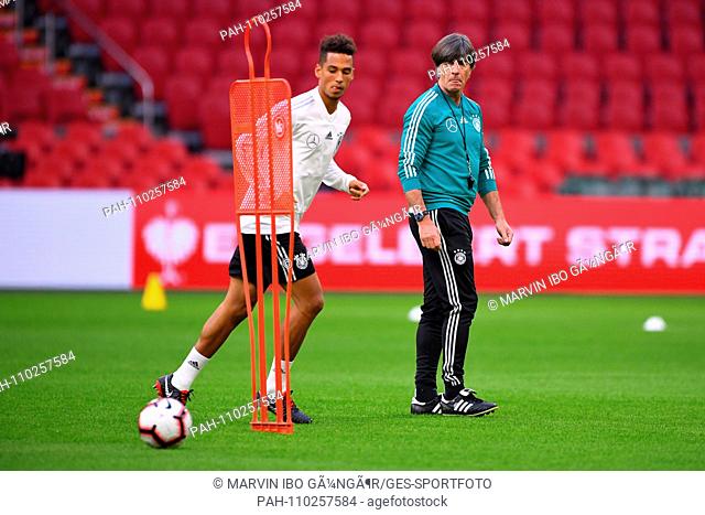Thilo Kehrer (Germany, l.) Is being watched by Bundescoach Joachim Jogi Loew (Germany, r.). GES / Football / Nations League: Final training of the German...