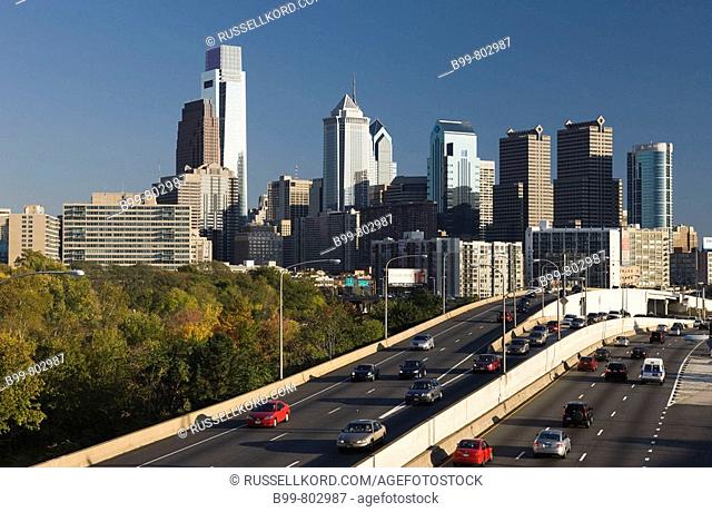 Route I-76 Schuylkill Expressway Schuylkill River Downtown Skyline Philadelphia. Pennsylvania. Usa