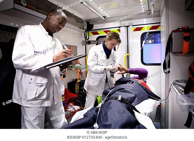 Photo essay with an Emergency Medical Service team of Pontoise hospital France. Intervention on a pregnant woman
