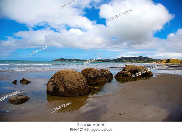 Moeraki Boulders, Koekohe Beach, Otago, South Island, New Zealand, Pacific