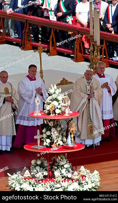 Pope Francis celebrates Holy Mass in St Peter’s Square with the rite of canonization of 10 new saints: Titus Brandsma (1881-1942), Lazarus