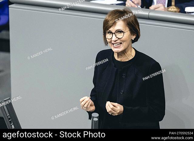 The Federal Minister for Education and Research, Bettina Stark-Watzinger (FDP), speaks in the German Bundestag. Berlin, January 13th, 2022