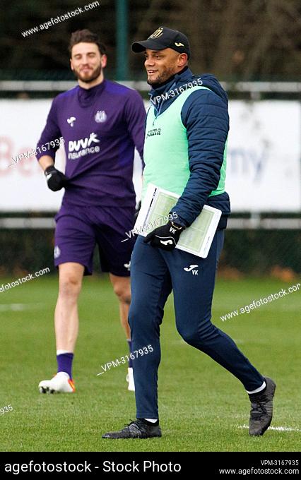Anderlecht's head coach Vincent Kompany pictured during a training session of Belgian soccer team RSC Anderlecht, Friday 07 January 2022 in Brussels