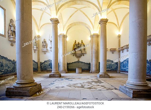 Kings' hall - Santa Maria Monastery of Alcobaca, Portugal. This room, located close to the entrance of the church, has a series of 17th-18th century statues...