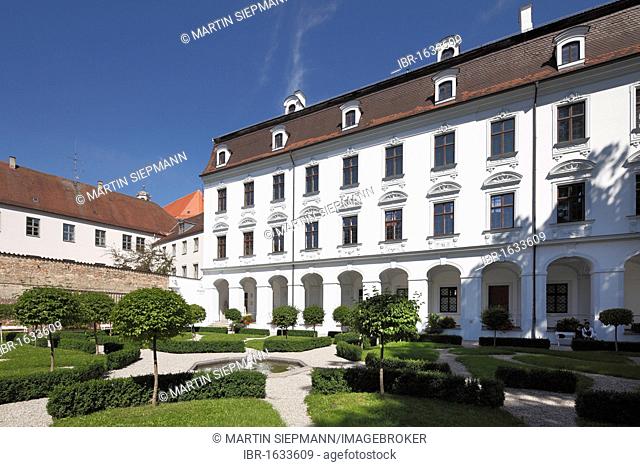 Garden of the Schaezlerpalais mansion, Augsburg, Schwaben, Bavaria, Germany, Europe