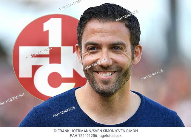FOTOMONTAGE: Boris SCHOMMERS becomes new coach at 1.FC Kaiserslautern. Archive photo; Boris SCHOMMERS (coach Nuernberg), laughs, laughs, laughsd, optimistic
