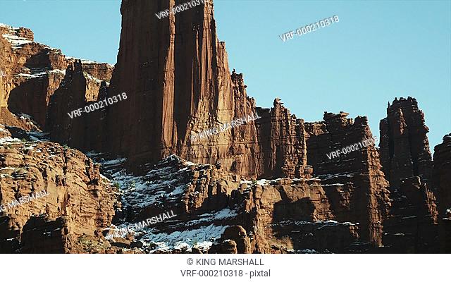 WS TU Rock formations in desert/ Moab, Utah, USA