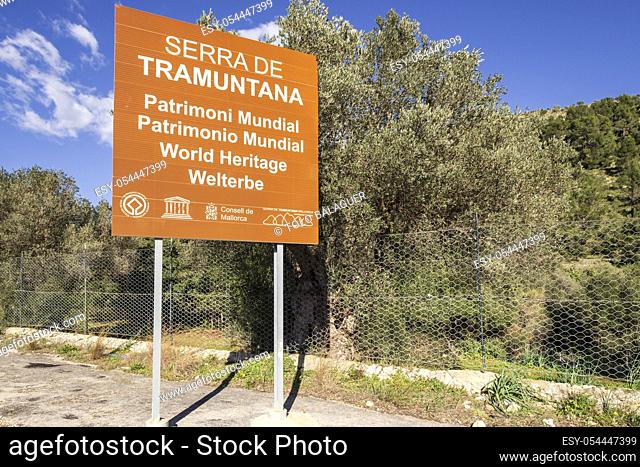 cartel de la sierra de Tramuntana como patrimonio de la humanidad, Valldemossa, Mallorca, Balearic islands, spain