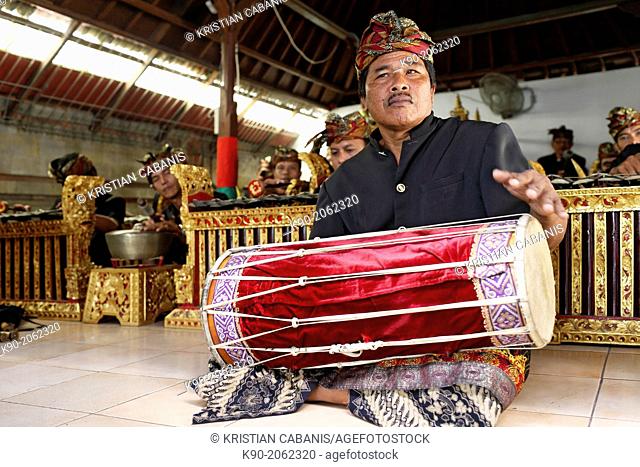 Gamelan - traditional balinese orchestra and musicians, Bali, Indonesia, Southeast Asia