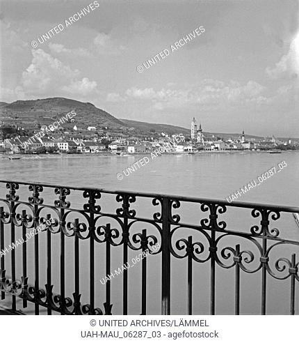 Blick auf den Stadtteil Stein von Krems an der Donau, Österreich 1930er Jahre. View to Stein, a quarter of the city of Krems at river Danube, Austria 1930s