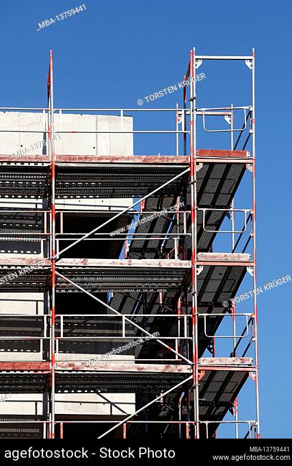 Residential and commercial building in Bremen's Überseestadt, scaffolding, construction site, shell construction, Bremen, Germany, Europe
