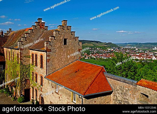 Germany, Bavaria, Lower Franconia, Hammelburg, Saaleck Castle, roots go back to the 12th century, in the background: City of Hammelburg