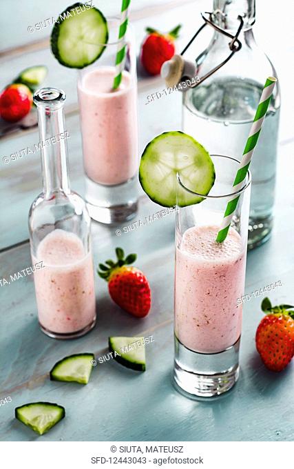 Strawberry-cucumber lassi spiced with cardamon